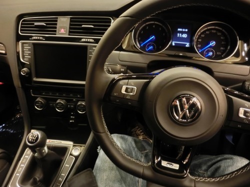 /vwgolfr.jpg